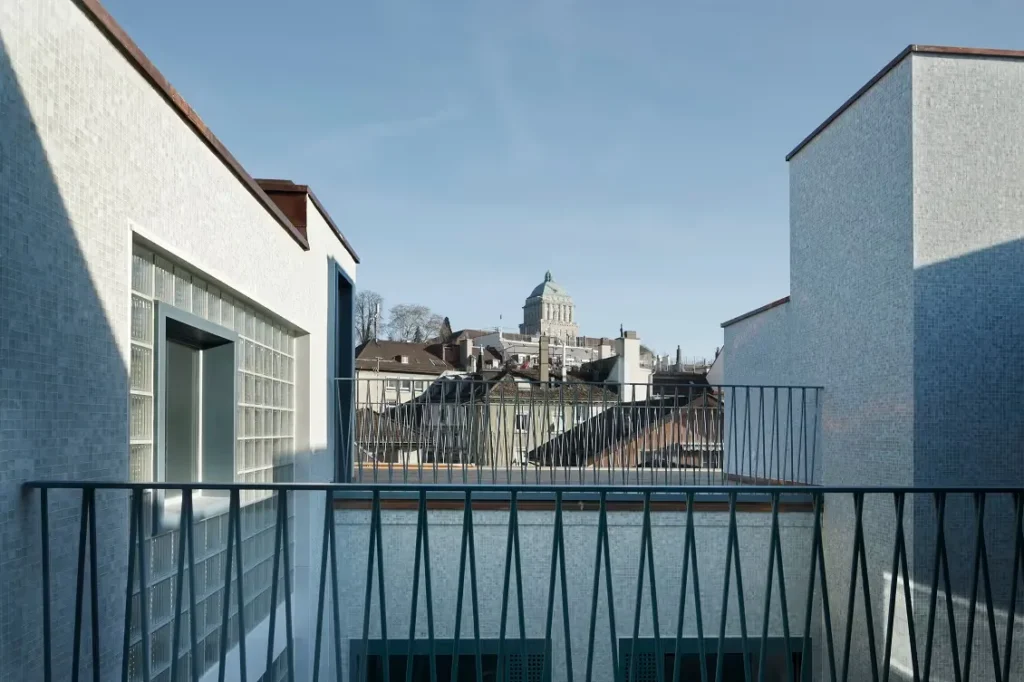 672a2841c8170599c0537634_images