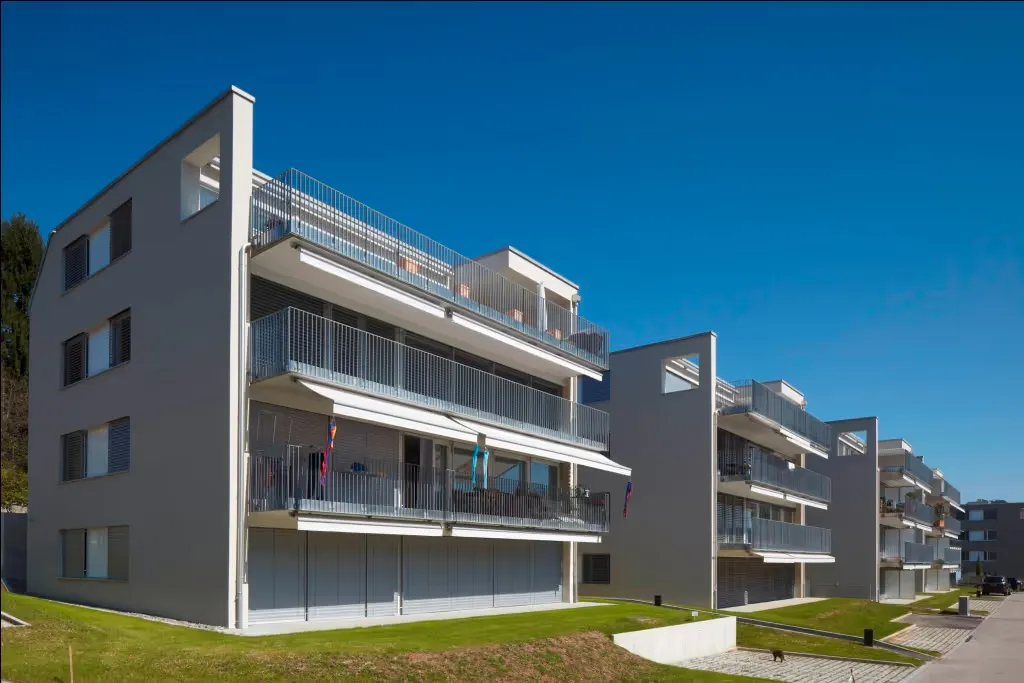 672a28428206143570dfc962_images